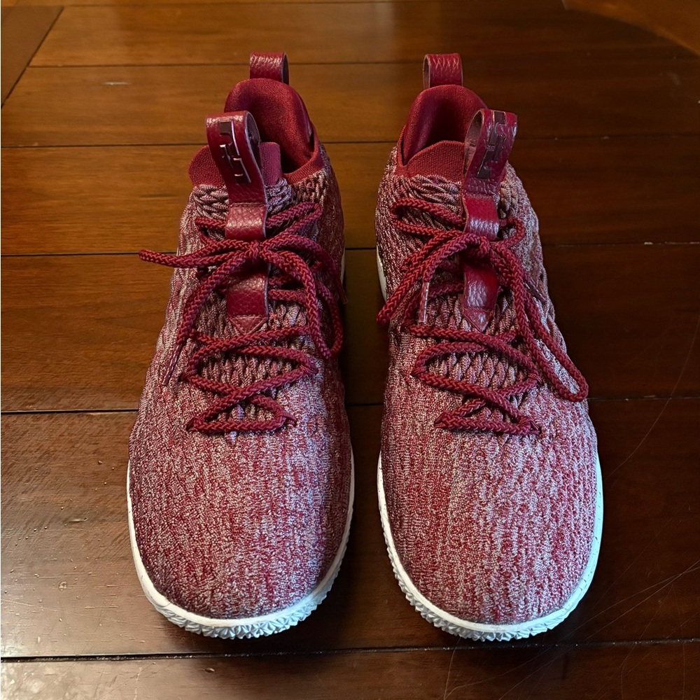 Nike LeBron XV (15) Low